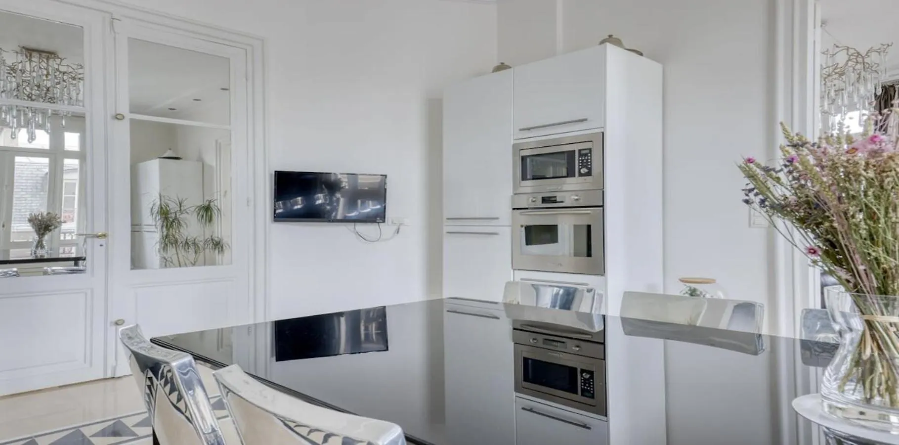 Renovated, Amazing & Huge Flat Of 200 Sqm Paris 16 Apartment