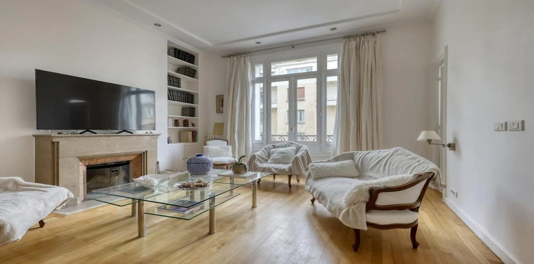 Renovated, Amazing & Huge Flat Of 200 Sqm Paris 16 Apartment