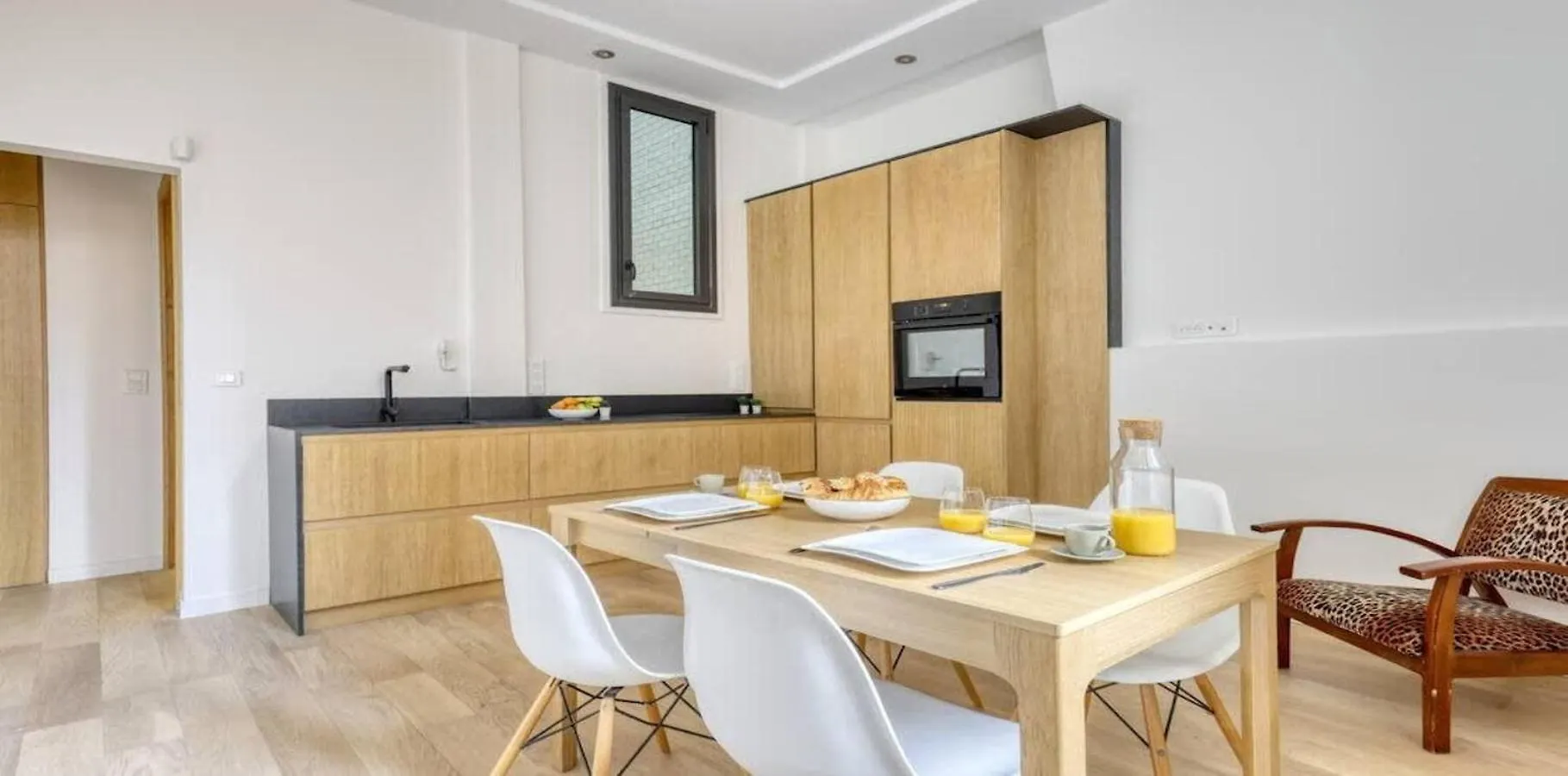 Renovated, Amazing & Huge Flat Of 200 Sqm Paris 16 Apartment France