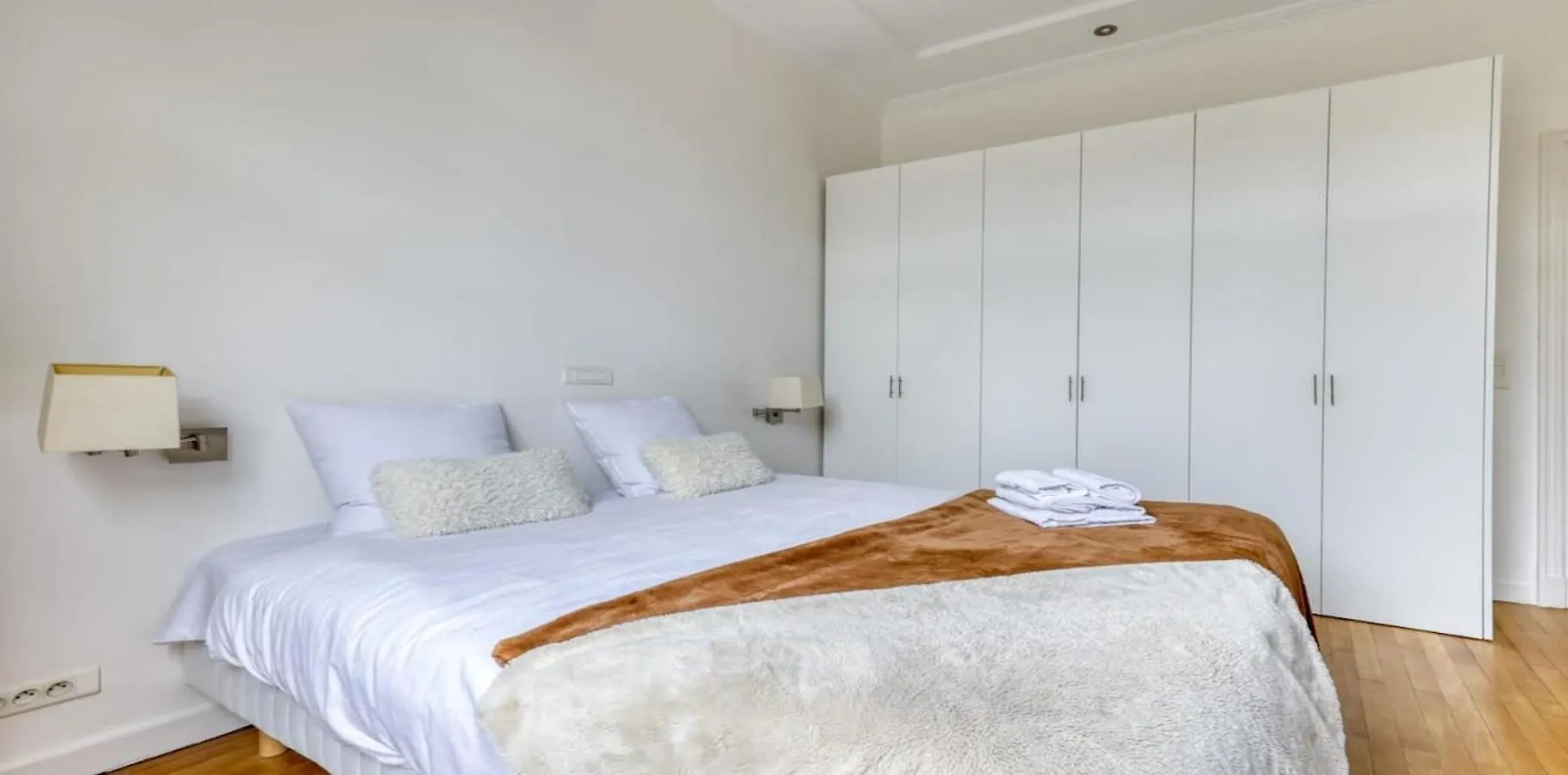 Renovated, Amazing & Huge Flat Of 200 Sqm Paris 16 Apartment 0*,